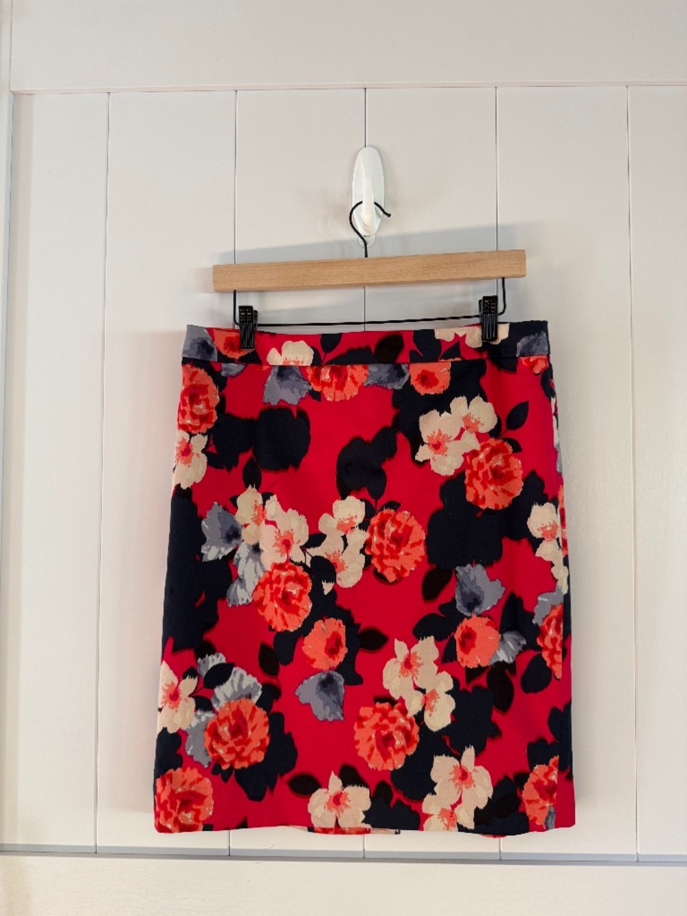 J.Crew Floral Pencil Skirt | Pink Red Navy | Size 8